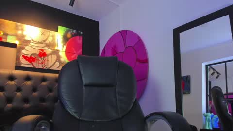 santi online show from 02/01/25, 02:02