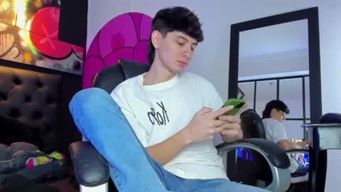 santi online show from 02/28/25, 03:37