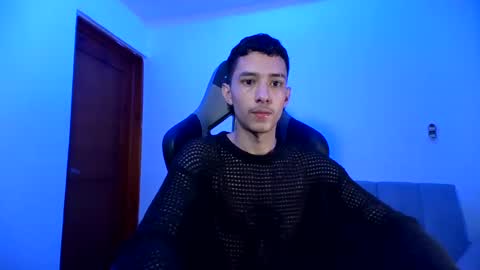 Snapshot of santi_twink19 chatting on 01/10/25, 09:02 santi_twink19 online show from 01/10/25, 09:02