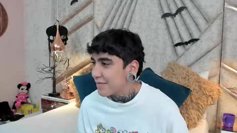 SantiAbader online show from 11/11/25, 12:27