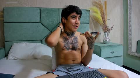 SantiAbader online show from 11/16/25, 12:33