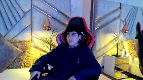 SantiAbader online show from 11/19/25, 12:05