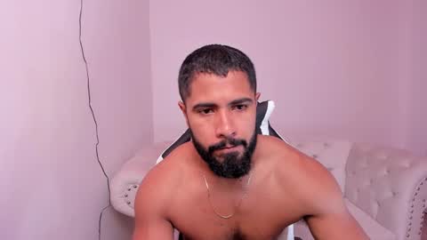 Snapshot of santiago_huntt chatting on 02/26/25, 12:36 santiago_huntt online show from 02/26/25, 12:36