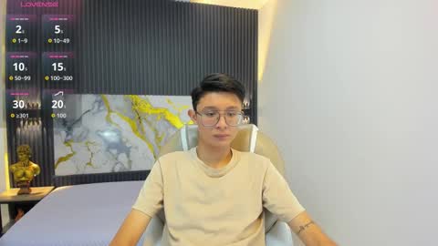 Snapshot of santiago_russo18 chatting on 09/23/25, 12:08 santiago_russo18 online show from 09/23/25, 12:08