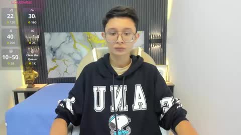 Snapshot of santiago_russo18 chatting on 09/29/25, 12:32 santiago_russo18 online show from 09/29/25, 12:32