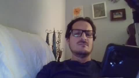 Snapshot of santiagorivera012477 chatting on 10/16/25, 05:30 santiagorivera012477 online show from 10/16/25, 05:30