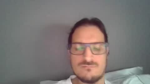 Snapshot of santiagorivera012477 chatting on 11/09/25, 07:01 santiagorivera012477 online show from 11/09/25, 07:01