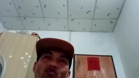 Snapshot of santichai561323 chatting on 02/06/25, 01:38 santichai561323 online show from 02/06/25, 01:38