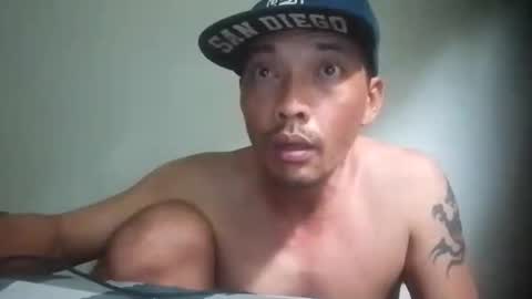 Snapshot of santichai561323 chatting on 11/18/25, 04:17 santichai561323 online show from 11/18/25, 04:17