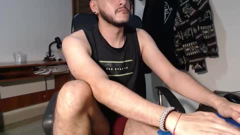 santiexxx online show from 10/22/25, 04:57