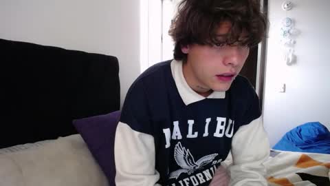 Santii online show from 02/03/25, 10:21