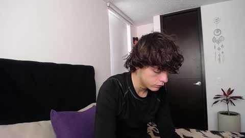 Santii online show from 03/11/25, 01:01