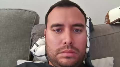 Snapshot of santimarley12 chatting on 11/23/25, 09:47 Thiago.... online show from 11/23/25, 09:47