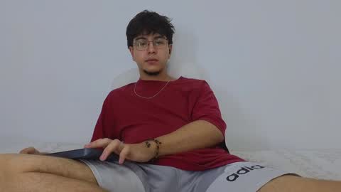 santybig18 online show from 02/04/25, 05:53