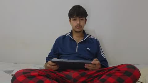 santybig18 online show from 11/17/25, 07:58