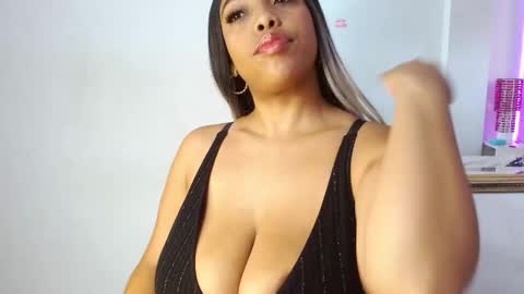 Saori Evans  online show from 10/29/25, 10:11