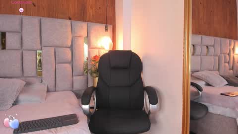 Saori  online show from 10/17/25, 12:08