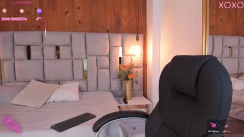 Saori  online show from 11/06/25, 11:55