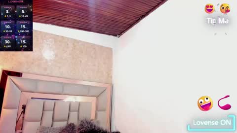 Snapshot of saori_sann_ chatting on 02/19/25, 12:11 Saori online show from 02/19/25, 12:11