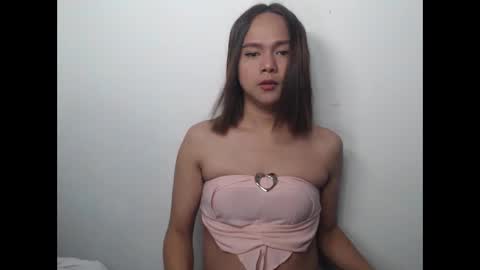 Snapshot of sapiosexualasiantrans chatting on 10/19/25, 05:35 Casey online show from 10/19/25, 05:35