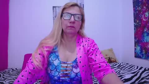 sara online show from 01/04/25, 12:05