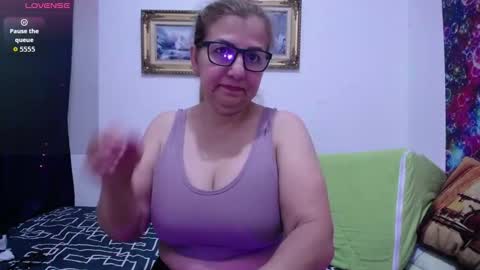 sara online show from 10/11/25, 12:43