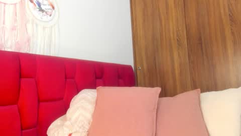 Sara online show from 11/20/25, 09:36