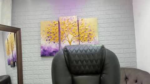    online show from 11/16/25, 12:00