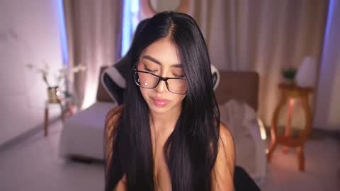 Sara  online show from 02/12/25, 03:49