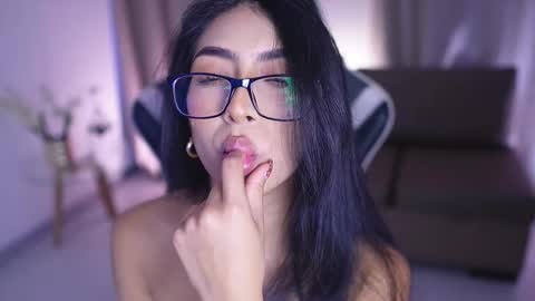 Sara  online show from 03/12/25, 04:13