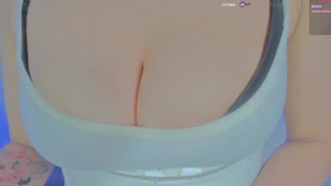 Snapshot of sara_allenx chatting on 01/10/25, 03:06 sara allenx online show from 01/10/25, 03:06
