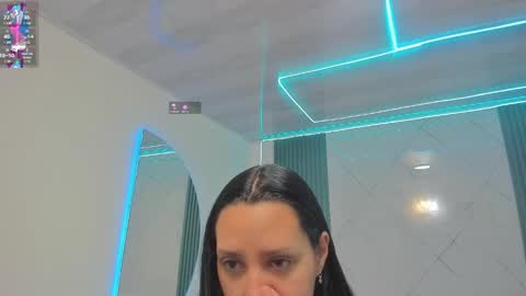 Snapshot of sara_allenx chatting on 03/10/25, 11:42 sara allenx online show from 03/10/25, 11:42