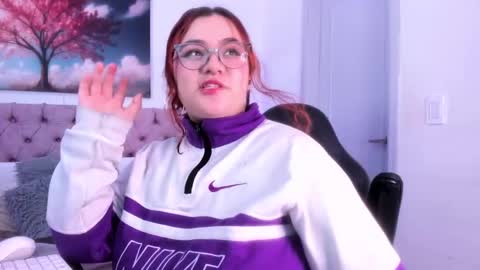 Snapshot of sara_ariass chatting on 03/08/25, 02:01 SARA ARIAS online show from 03/08/25, 02:01