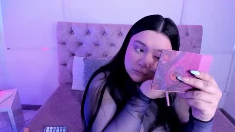 Snapshot of sara_ariass chatting on 11/13/25, 11:42 SARA ARIAS online show from 11/13/25, 11:42