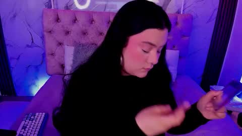 Snapshot of sara_ariass chatting on 11/22/25, 11:42 SARA ARIAS online show from 11/22/25, 11:42