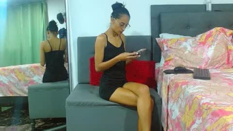 Snapshot of sara_carmona chatting on 03/02/25, 10:48 SARA online show from 03/02/25, 10:48