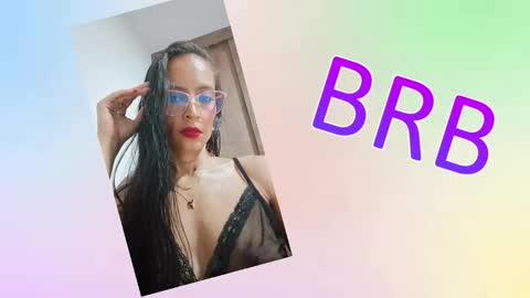 Snapshot of sara_carmona chatting on 09/11/25, 11:32 SARA online show from 09/11/25, 11:32
