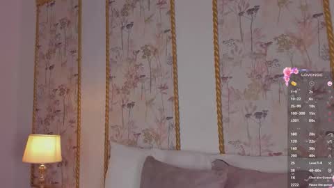 Sara online show from 11/19/25, 07:25