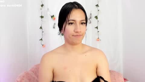 Snapshot of sara_kurt chatting on 03/11/25, 05:57 Sara online show from 03/11/25, 05:57