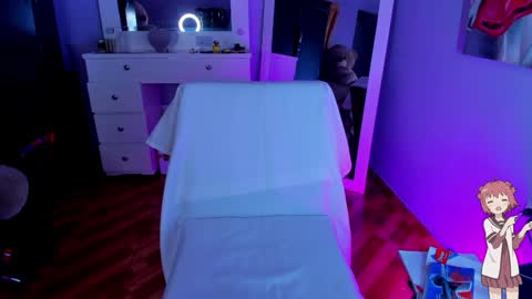 Snapshot of sara_leenn chatting on 01/17/25, 06:04 online show from 01/17/25, 06:04