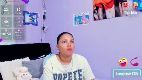 Snapshot of sara_mendez2_ chatting on 11/14/25, 11:24 Sara Mendez online show from 11/14/25, 11:24