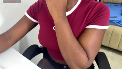 Sara online show from 10/17/25, 12:14