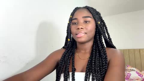 Sara online show from 11/10/25, 01:37