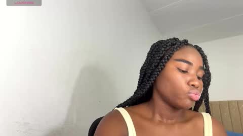 Sara online show from 11/18/25, 09:41