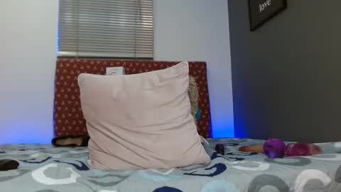 Snapshot of sara_naughtyw chatting on 10/10/25, 12:20 katiasupreme online show from 10/10/25, 12:20