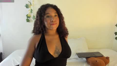 Snapshot of sara_sophiee chatting on 12/02/24, 02:31 sara sofia online show from 12/02/24, 02:31
