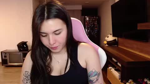 Snapshot of sara_sunrise_ chatting on 12/05/24, 06:11 Sara online show from 12/05/24, 06:11