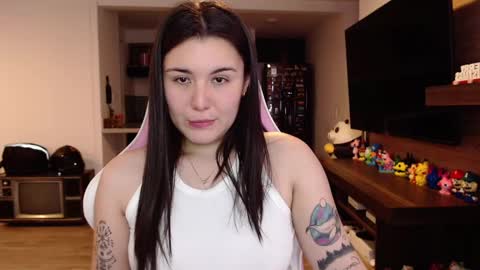 Snapshot of sara_sunrise_ chatting on 12/16/24, 05:22 Sara online show from 12/16/24, 05:22