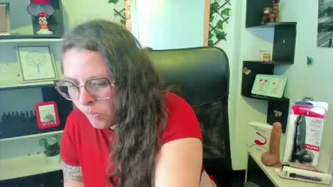 sara_thonson_ online show from 10/04/25, 04:10