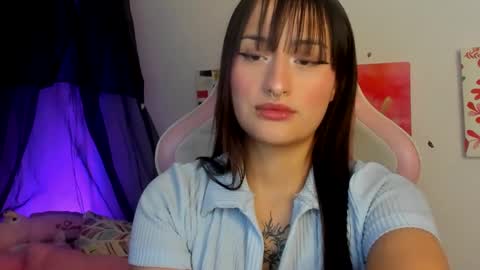 Snapshot of saraa_ramirez chatting on 12/29/24, 03:54 Sarah Ramirez online show from 12/29/24, 03:54